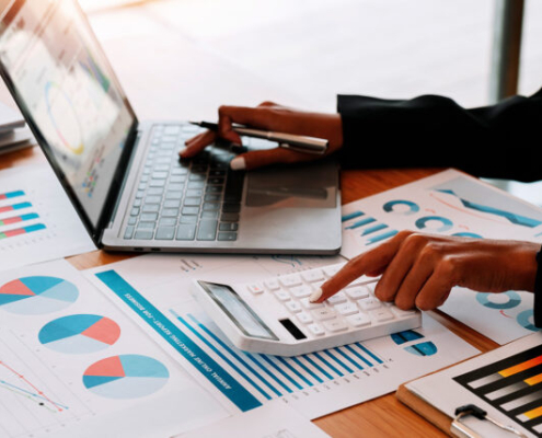 8 Reasons to Have Specific Bookkeeping Services for Business